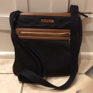 Michael Kors Crossbody purse!